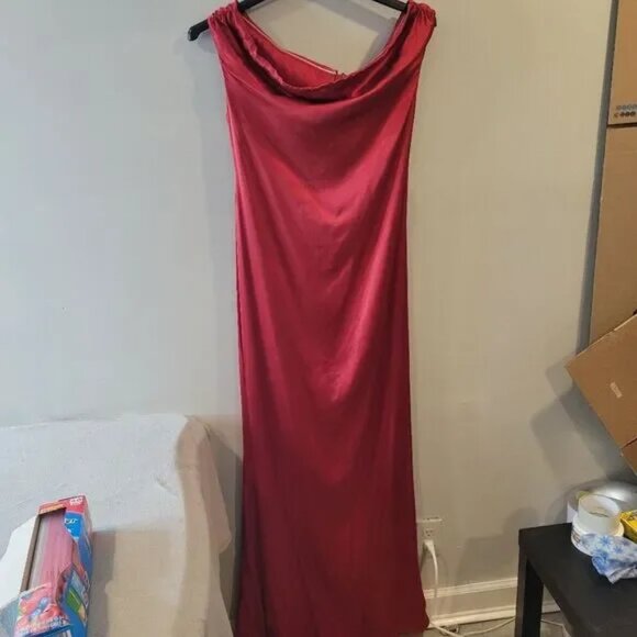 Lovers and Friends Mariam Gown in Red Maxi Dress Size Large - Picture 1 of 7